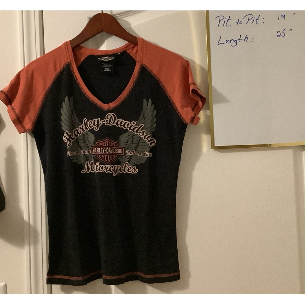 Nice pre-loved Harley-Davidson T-shirt in EUC!
Size Medium